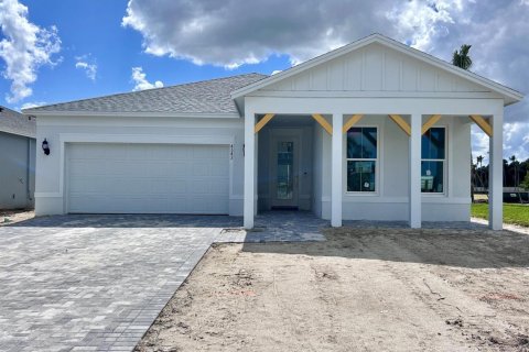 House in Vero Beach, Florida 2 bedrooms, 193.24 sq.m. № 2434374 - photo 2