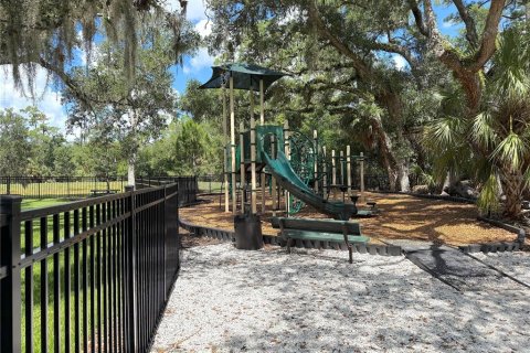 Townhouse in Sarasota, Florida 3 bedrooms, 160.26 sq.m. № 2239539 - photo 22