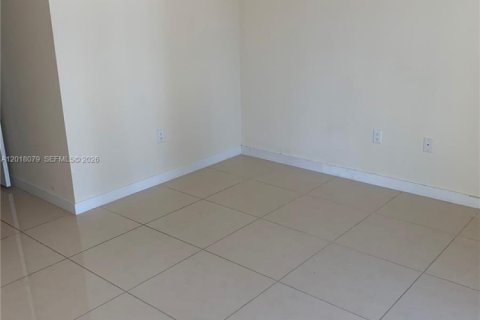 Copropriété à louer à Miami, Floride: 1 chambre, 64.38 m2 № 2145721 - photo 19
