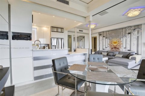 Купить кондоминиум в Авентура, Флорида 2 спальни, 105.72м2, № 1970061 - фото 12