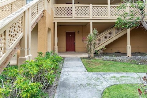 Copropriété à louer à West Palm Beach, Floride: 1 chambre, 69.21 m2 № 2031425 - photo 2