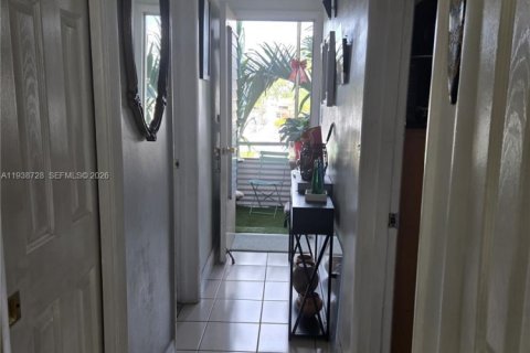 Купить кондоминиум в Майами, Флорида 1 спальня, 63.92м2, № 1998249 - фото 7