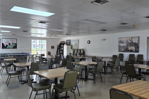 Купить кондоминиум в Майами, Флорида 1 спальня, 63.92м2, № 1998249 - фото 14