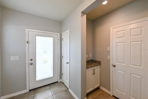 House in Lutz, Florida 4 bedrooms, 209.4 sq.m. № 1778829 - photo 3