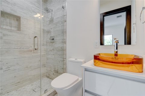 Villa ou maison à louer à North Miami, Floride: 3 chambres, 229.47 m2 № 1947256 - photo 11