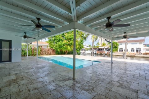 Villa ou maison à louer à North Miami, Floride: 3 chambres, 229.47 m2 № 1947256 - photo 22
