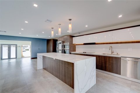 Villa ou maison à louer à North Miami, Floride: 3 chambres, 229.47 m2 № 1947256 - photo 29