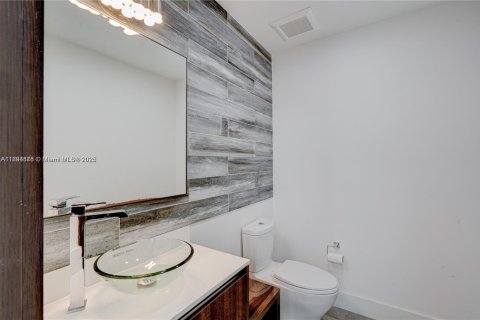 Villa ou maison à louer à North Miami, Floride: 3 chambres, 229.47 m2 № 1947256 - photo 7