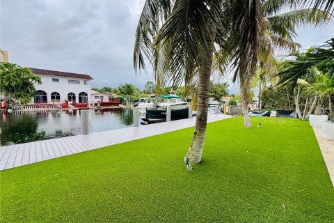 Villa ou maison à louer à North Miami, Floride: 3 chambres, 229.47 m2 № 1947256 - photo 1