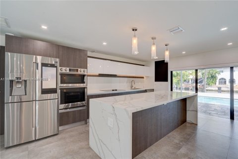Villa ou maison à louer à North Miami, Floride: 3 chambres, 229.47 m2 № 1947256 - photo 8
