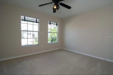 Villa ou maison à louer à Lake Mary, Floride: 4 chambres, 198.81 m2 № 2419634 - photo 3
