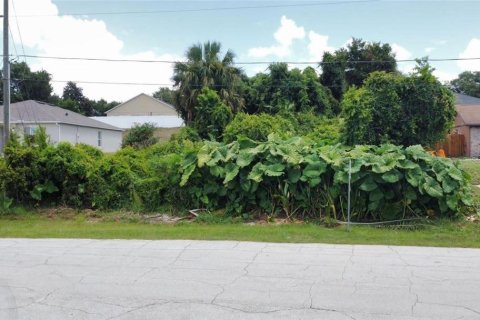 Land in Deltona, Florida № 1765180 - photo 1