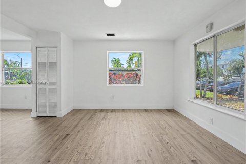 Купить виллу или дом в Холливуд, Флорида 3 спальни, 89.19м2, № 2063156 - фото 5