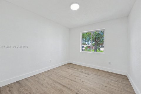 Купить виллу или дом в Холливуд, Флорида 3 спальни, 89.19м2, № 2063156 - фото 12