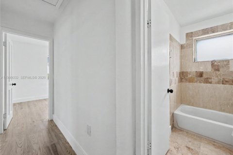 Купить виллу или дом в Холливуд, Флорида 3 спальни, 89.19м2, № 2063156 - фото 20