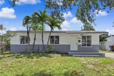 Купить виллу или дом в Холливуд, Флорида 3 спальни, 89.19м2, № 2063156 - фото 22