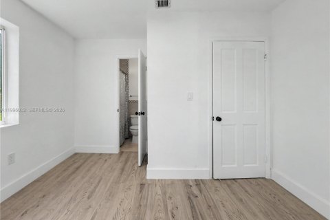 Купить виллу или дом в Холливуд, Флорида 3 спальни, 89.19м2, № 2063156 - фото 18