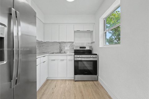 Купить виллу или дом в Холливуд, Флорида 3 спальни, 89.19м2, № 2063156 - фото 7