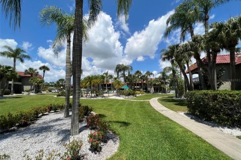 Condominio en venta en Safety Harbor, Florida, 2 dormitorios, 83.61 m2 № 1899114 - foto 15