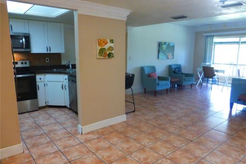 Condominio en venta en Safety Harbor, Florida, 2 dormitorios, 83.61 m2 № 1899114 - foto 9
