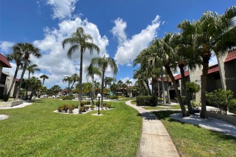 Condominio en venta en Safety Harbor, Florida, 2 dormitorios, 83.61 m2 № 1899114 - foto 16