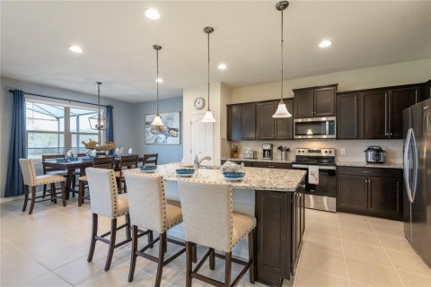 House in Kissimmee, Florida 5 bedrooms, 231.51 sq.m. № 2199600 - photo 17