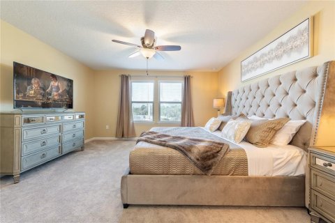 House in Kissimmee, Florida 5 bedrooms, 231.51 sq.m. № 2199600 - photo 6