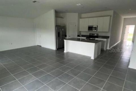 Casa en alquiler en Davenport, Florida, 3 dormitorios, 144.93 m2 № 1848431 - foto 2