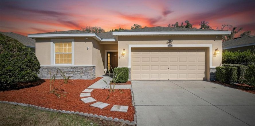 Casa en Plant City, Florida 4 dormitorios, 191.19 m2 № 2091906