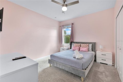 House in Kissimmee, Florida 6 bedrooms, 266.82 sq.m. № 2237460 - photo 26