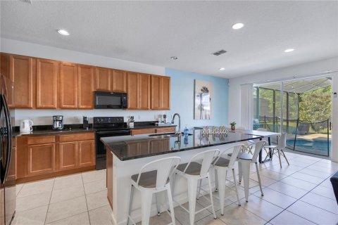 House in Kissimmee, Florida 6 bedrooms, 266.82 sq.m. № 2237460 - photo 6