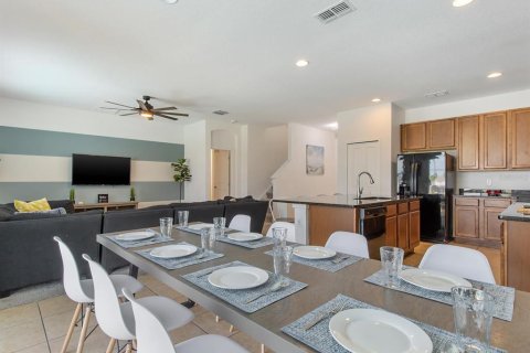 House in Kissimmee, Florida 6 bedrooms, 266.82 sq.m. № 2237460 - photo 9