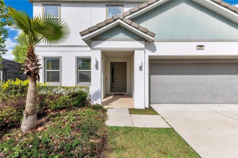 House in Kissimmee, Florida 6 bedrooms, 266.82 sq.m. № 2237460 - photo 4
