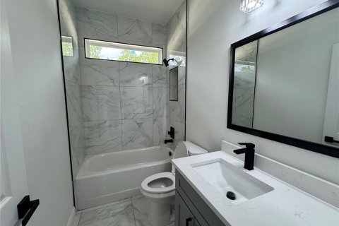 Villa ou maison à louer à Ocala, Floride: 3 chambres, 204.38 m2 № 2321472 - photo 5
