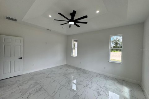 Villa ou maison à louer à Ocala, Floride: 3 chambres, 204.38 m2 № 2321472 - photo 2