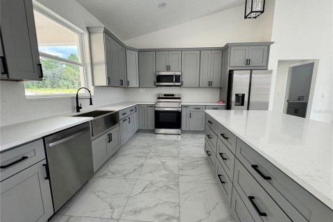 Villa ou maison à louer à Ocala, Floride: 3 chambres, 204.38 m2 № 2321472 - photo 9