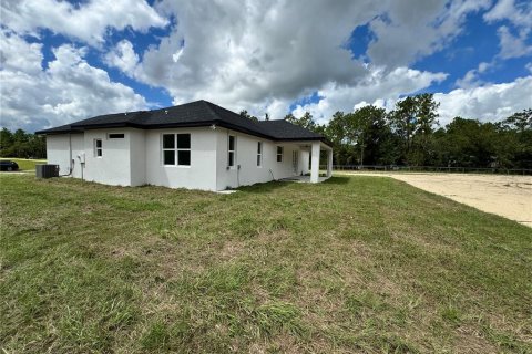 Villa ou maison à louer à Ocala, Floride: 3 chambres, 204.38 m2 № 2321472 - photo 13