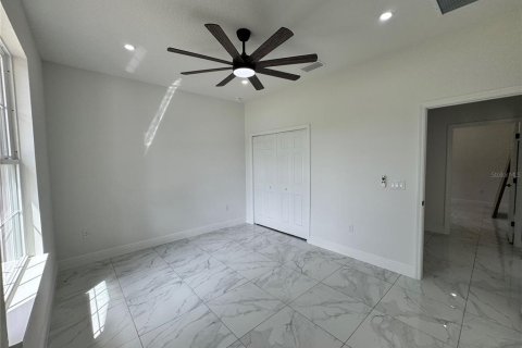 Villa ou maison à louer à Ocala, Floride: 3 chambres, 204.38 m2 № 2321472 - photo 4