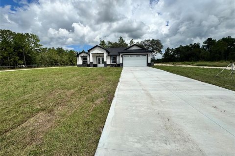 Villa ou maison à louer à Ocala, Floride: 3 chambres, 204.38 m2 № 2321472 - photo 15