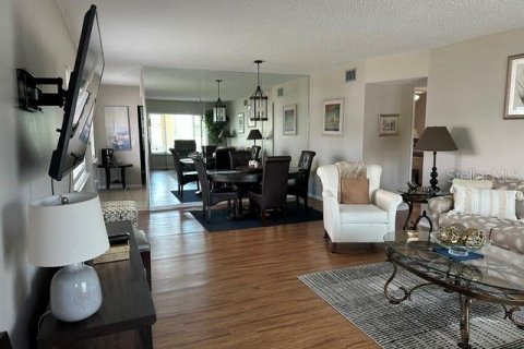 Copropriété à louer à Clearwater, Floride: 2 chambres, 130.06 m2 № 2155999 - photo 5