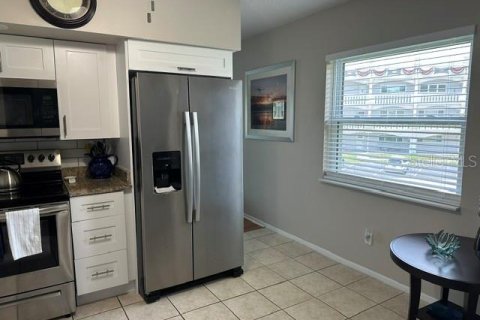 Copropriété à louer à Clearwater, Floride: 2 chambres, 130.06 m2 № 2155999 - photo 9