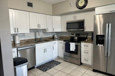 Copropriété à louer à Clearwater, Floride: 2 chambres, 130.06 m2 № 2155999 - photo 8