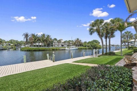 Touwnhouse à louer à Stuart, Floride: 2 chambres, 163.51 m2 № 2262514 - photo 15