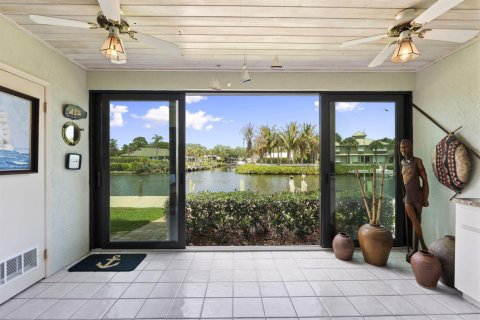 Touwnhouse à louer à Stuart, Floride: 2 chambres, 163.51 m2 № 2262514 - photo 22