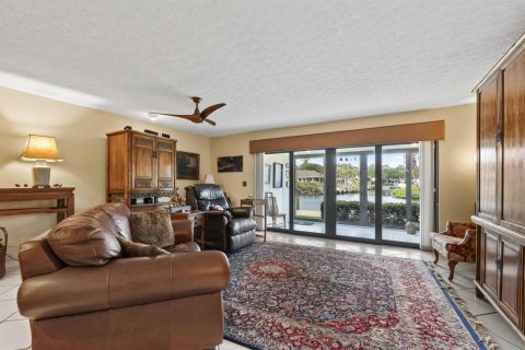 Touwnhouse à louer à Stuart, Floride: 2 chambres, 163.51 m2 № 2262514 - photo 21