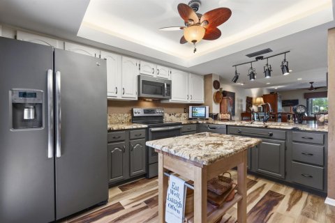 Touwnhouse à louer à Stuart, Floride: 2 chambres, 163.51 m2 № 2262514 - photo 18