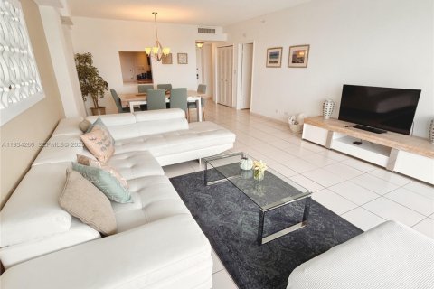 Condominio en venta en Miami Beach, Florida, 1 dormitorio, 86.4 m2 № 1993151 - foto 8