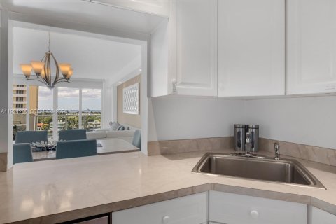 Купить кондоминиум в Майами-Бич, Флорида 1 спальня, 86.4м2, № 1993151 - фото 23