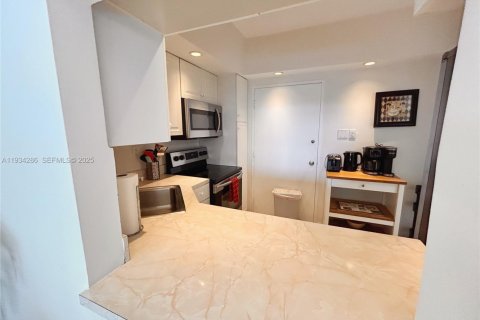 Condominio en venta en Miami Beach, Florida, 1 dormitorio, 86.4 m2 № 1993151 - foto 9