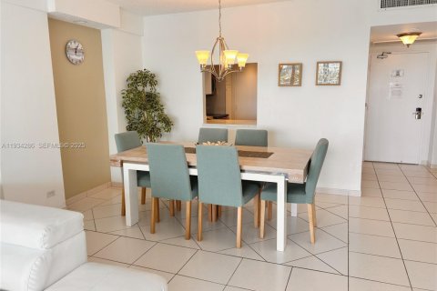 Condominio en venta en Miami Beach, Florida, 1 dormitorio, 86.4 m2 № 1993151 - foto 7